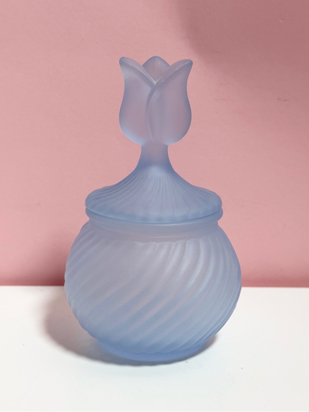 Vintage 80s retro art deco pastel frosted blue flower lid vanity jar